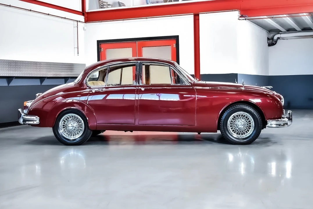 1964 Jaguar Mark II - Image 10 of 30