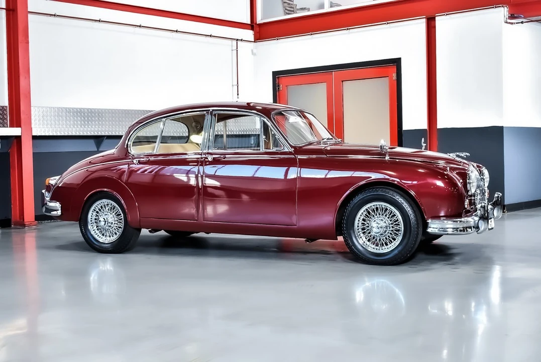 1964 Jaguar Mark II - Image 8 of 30