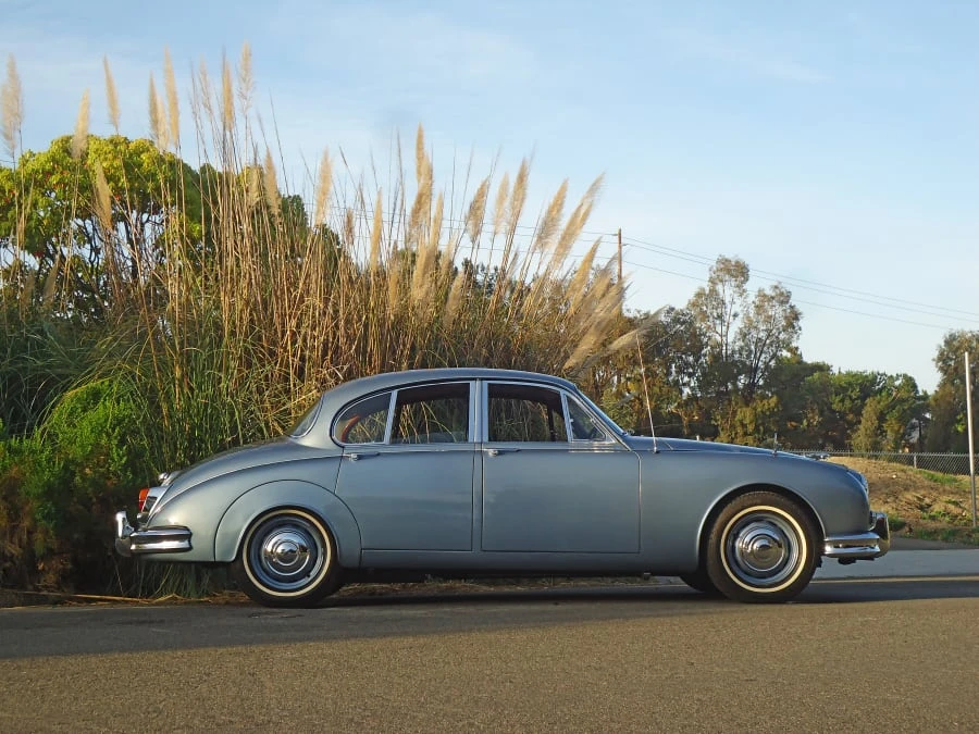 1964 Jaguar Mark II - Image 2 of 8