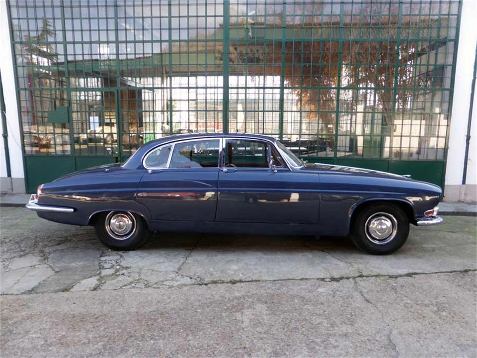 1964 Jaguar Mark X - Image 2 of 31