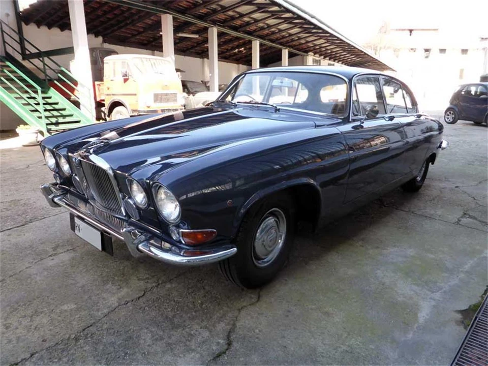1964 Jaguar Mark X - Image 7 of 31