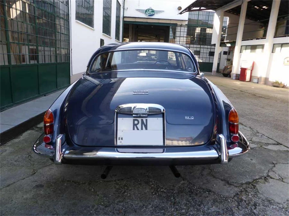 1964 Jaguar Mark X - Image 10 of 31
