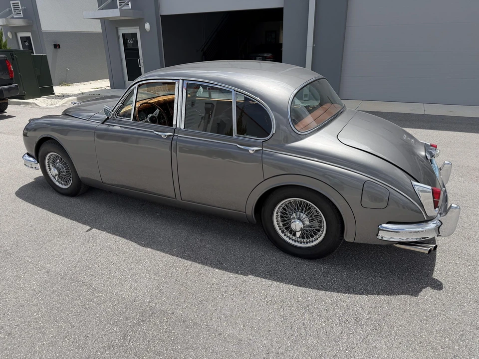 1964 Jaguar Mark II - Image 5 of 31