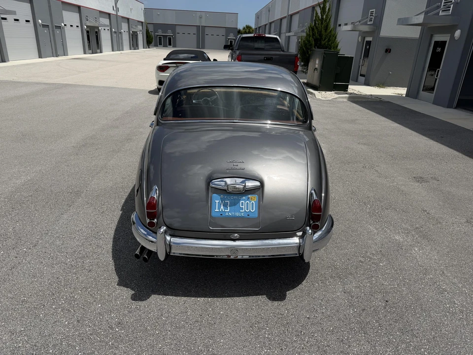 1964 Jaguar Mark II - Image 7 of 31