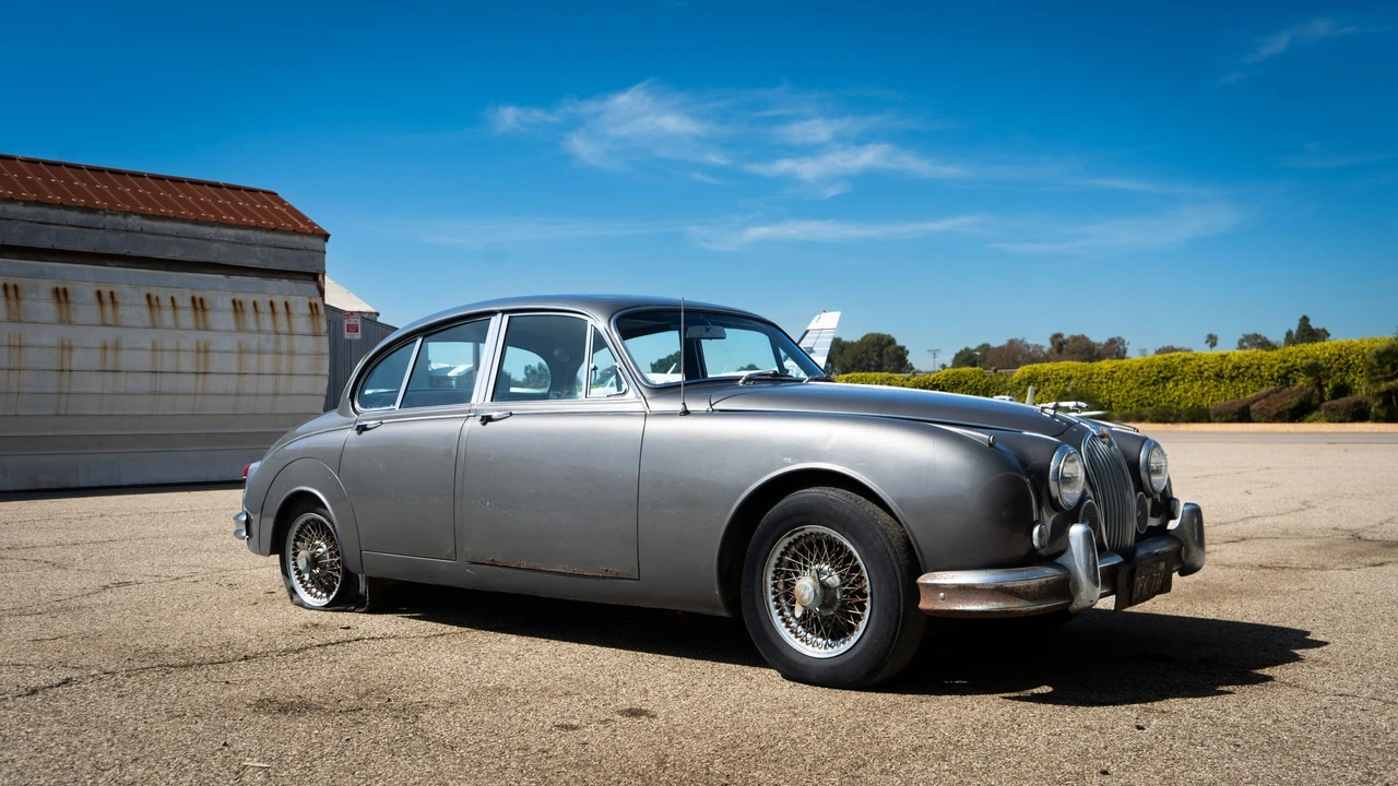 1964 Jaguar Mark II - Image 2 of 31