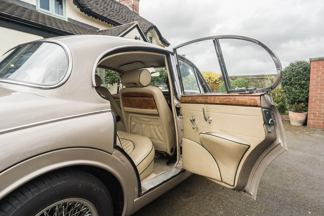 1964 Jaguar Mark II - Image 13 of 30