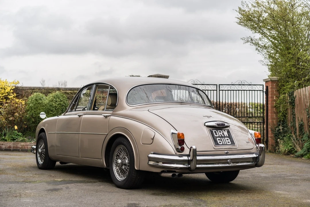 1964 Jaguar Mark II - Image 6 of 30
