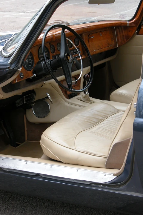 1964 Jaguar Mark X - Image 2 of 4