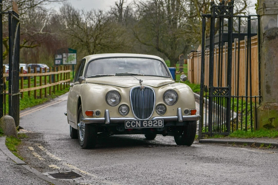 1964 Jaguar S-Type 1st Gen - Image 3 of 30