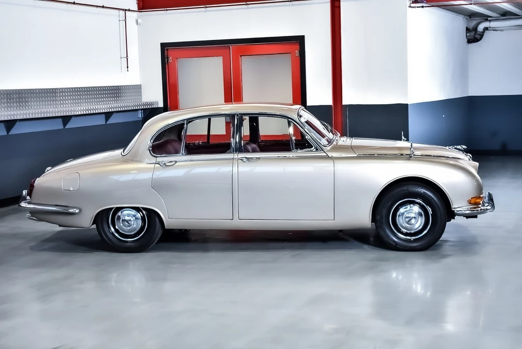 1964 Jaguar S-Type 1st Gen - Image 10 of 30