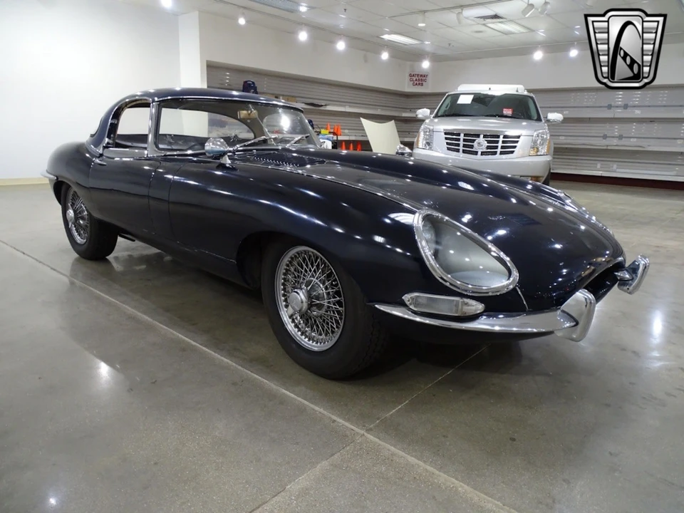 1964 Jaguar XK - Image 10 of 12