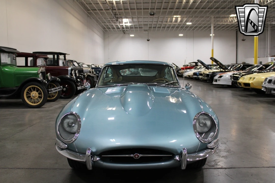 1964 Jaguar XK - Image 8 of 12