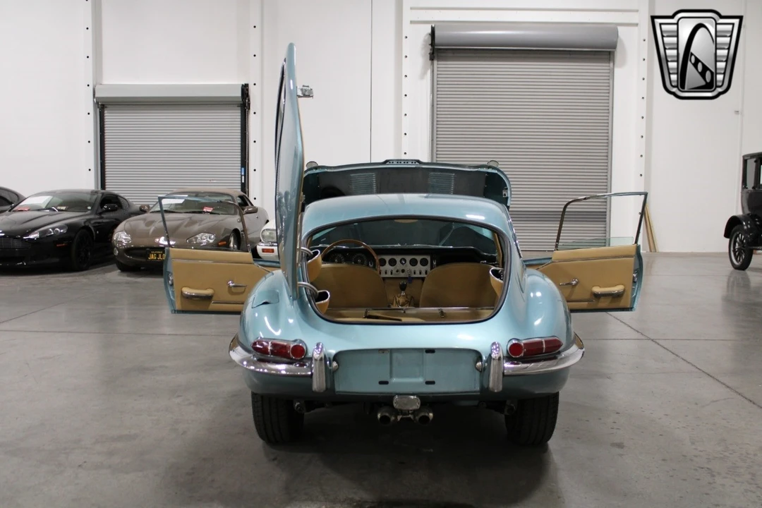 1964 Jaguar XK - Image 11 of 12