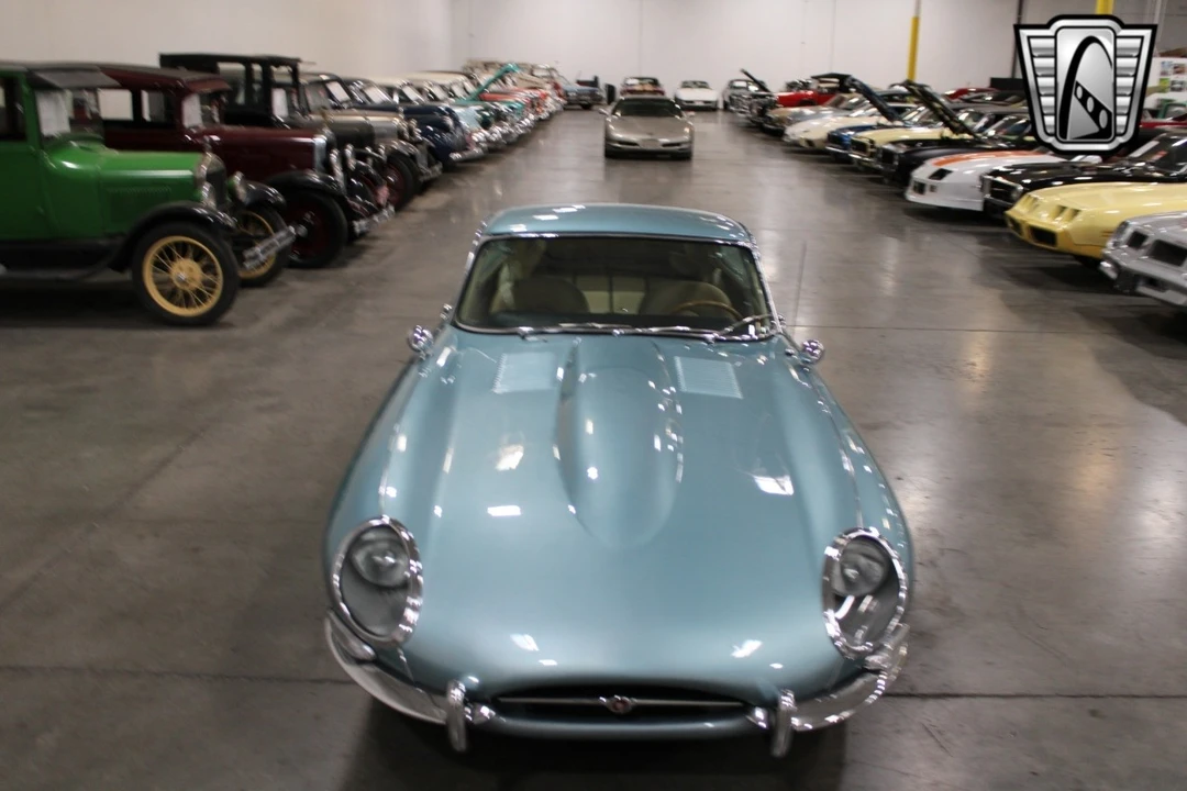 1964 Jaguar XK - Image 3 of 12
