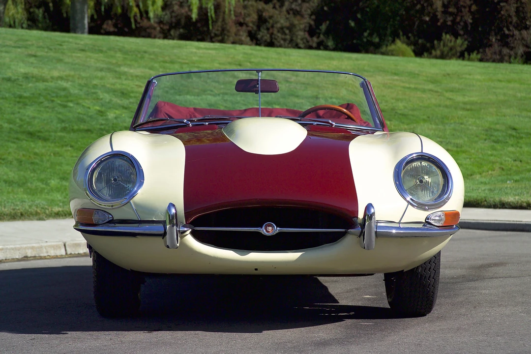 1964 Jaguar E-Type Series 1 - Image 6 of 8