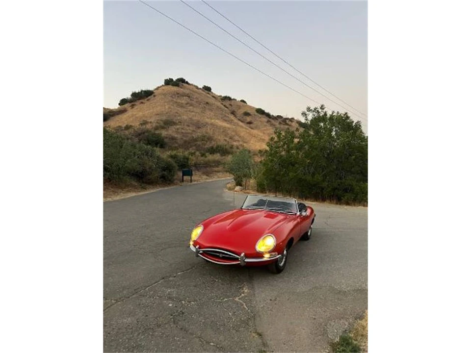 1964 Jaguar E-Type Series 1 - Image 5 of 8