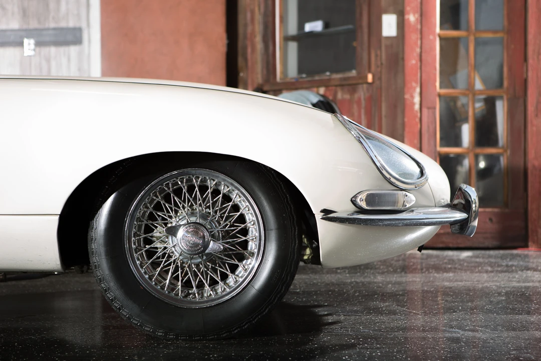 1964 Jaguar E-Type Series 1 - Image 8 of 25