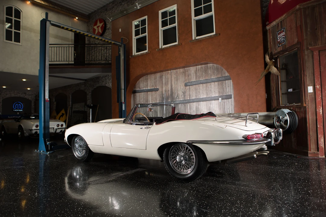 1964 Jaguar E-Type Series 1 - Image 5 of 25