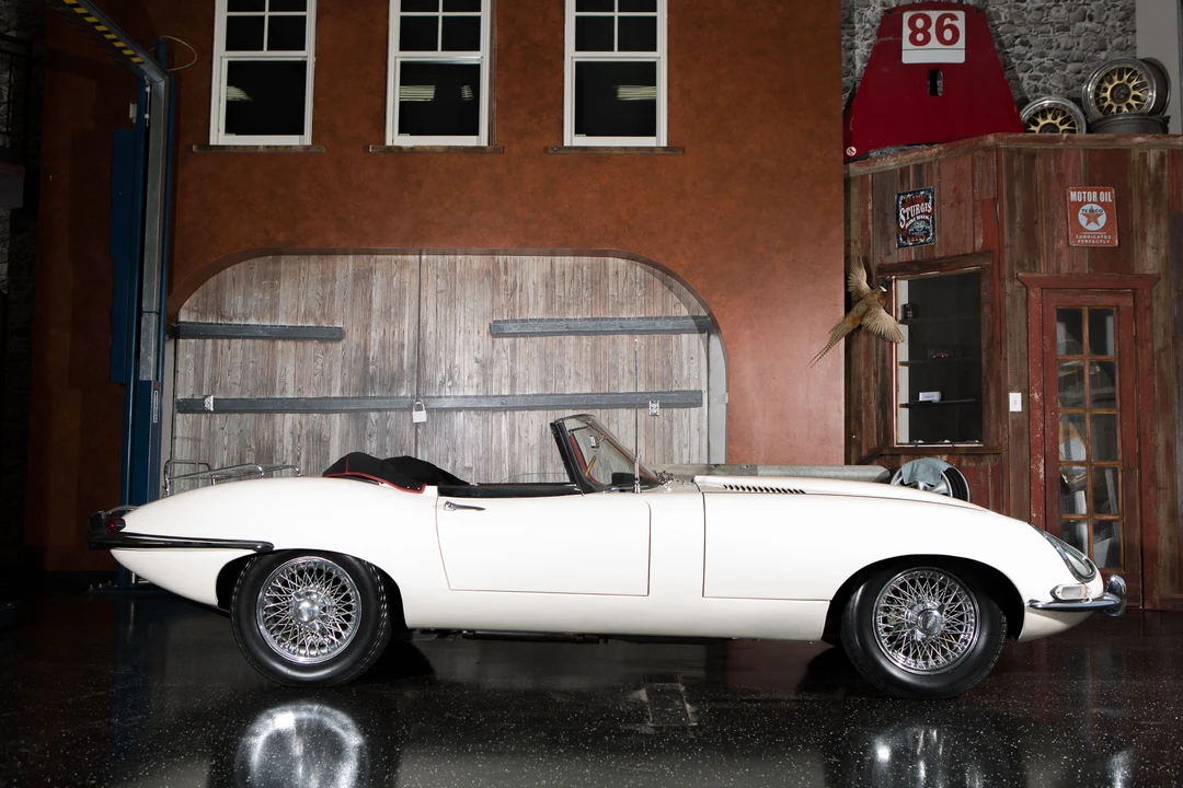 1964 Jaguar E-Type Series 1 - Image 2 of 25