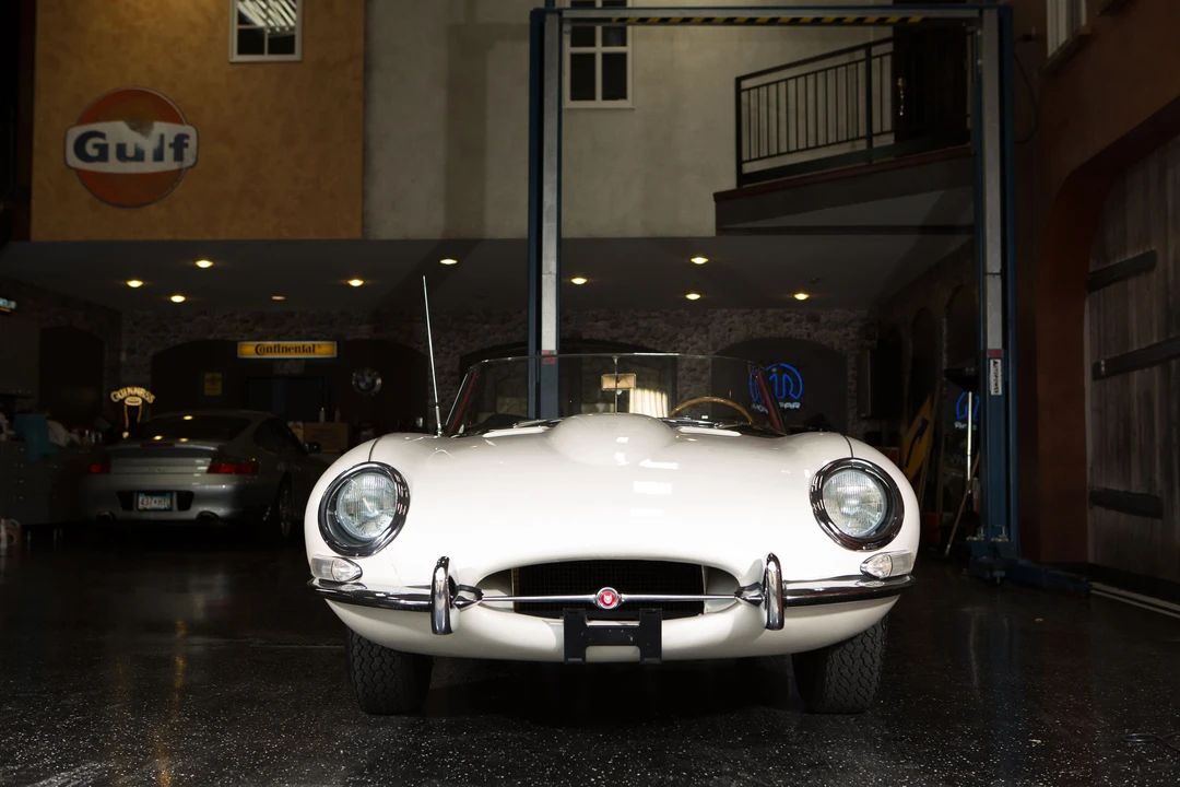 1964 Jaguar E-Type Series 1 - Image 3 of 25