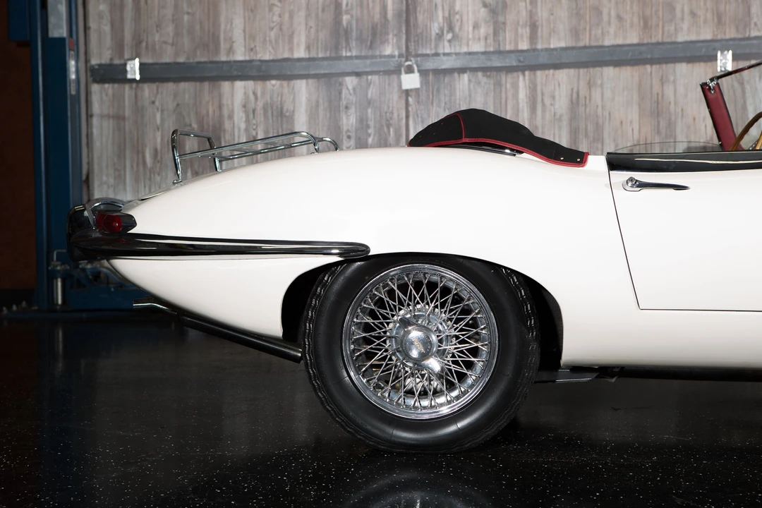 1964 Jaguar E-Type Series 1 - Image 7 of 25