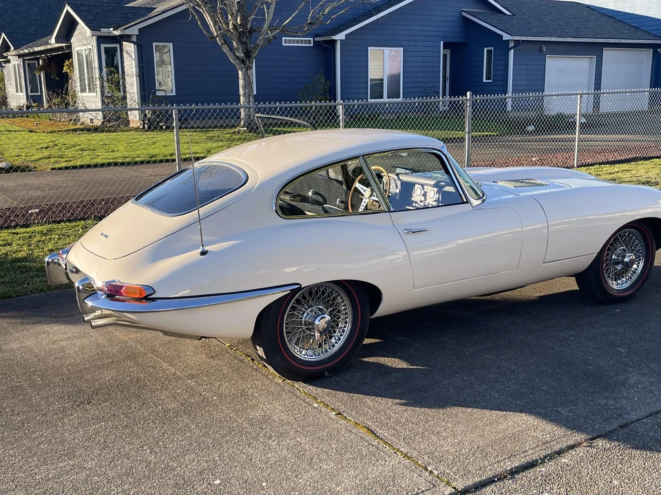 1964 Jaguar E-Type Series 1 - Image 14 of 31