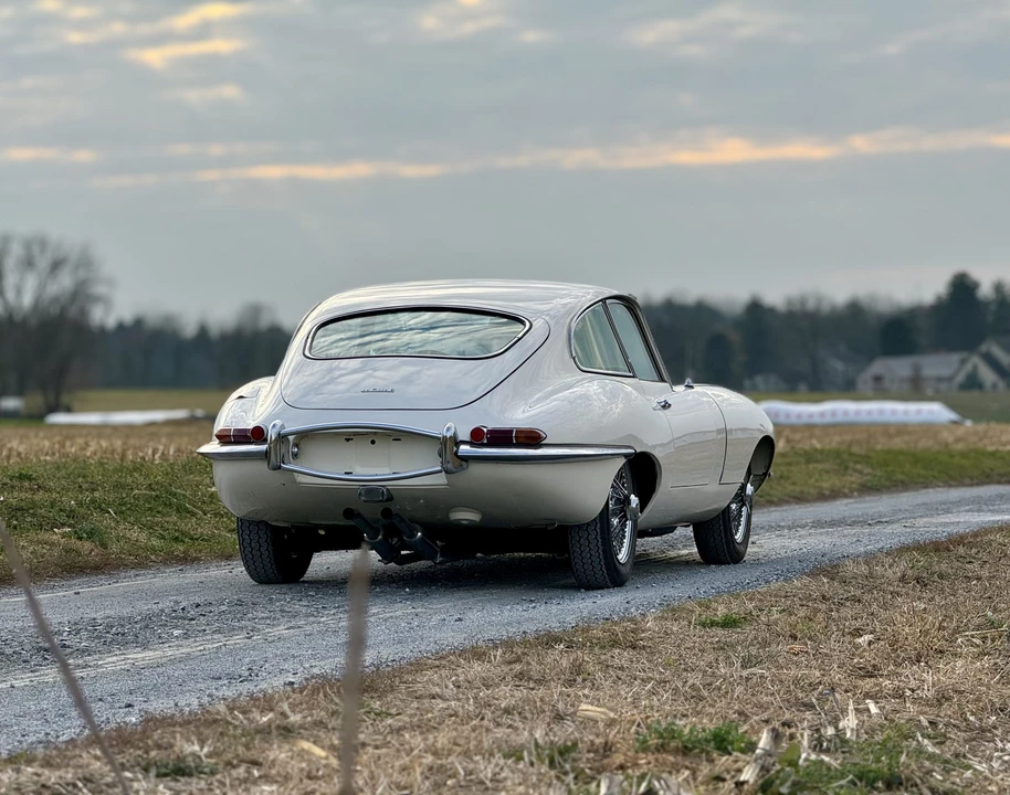 1964 Jaguar E-Type Series 1 - Image 28 of 31