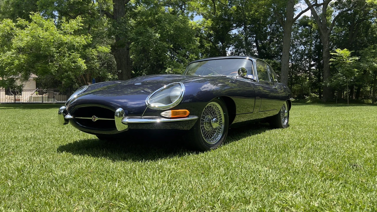 1964 Jaguar E-Type Series 1 - Image 2 of 31