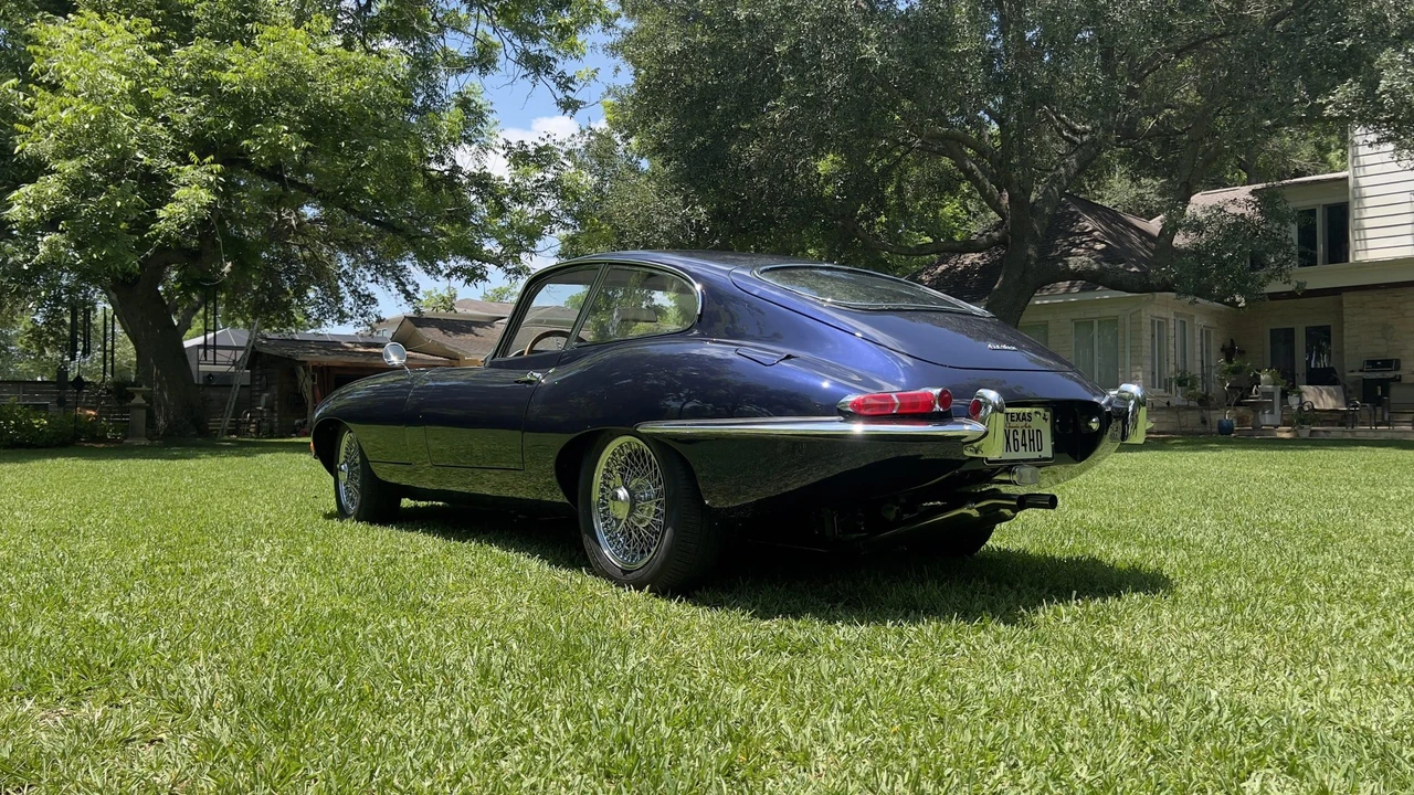 1964 Jaguar E-Type Series 1 - Image 8 of 31