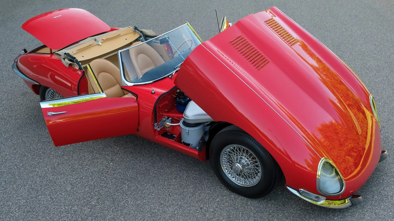 1964 Jaguar E-Type Series 1 - Image 24 of 31