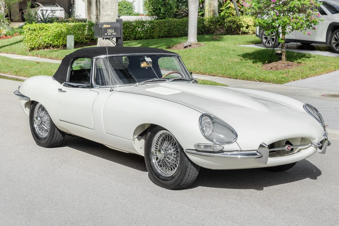1964 Jaguar E-Type Series 1 - Image 8 of 31
