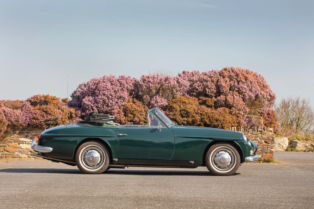 1964 Jensen - Image 10 of 31