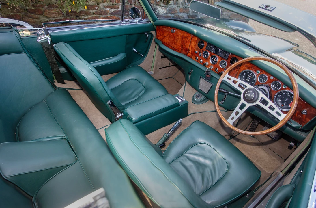 1964 Jensen - Image 7 of 31