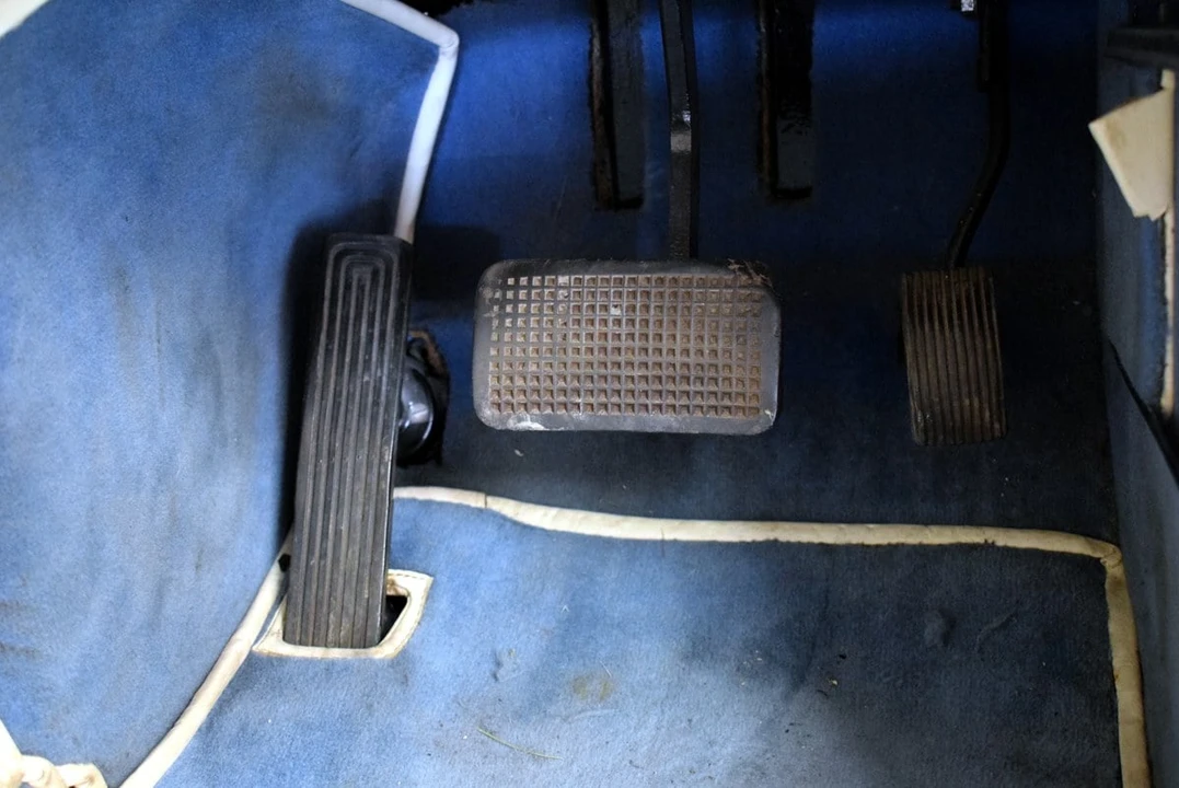 1964 Jensen - Image 24 of 30