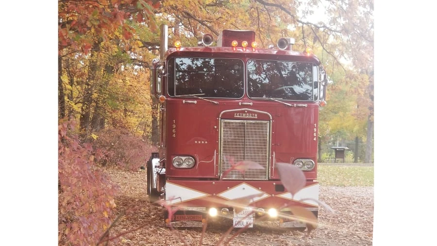 1964 Kenworth - Image 5 of 9