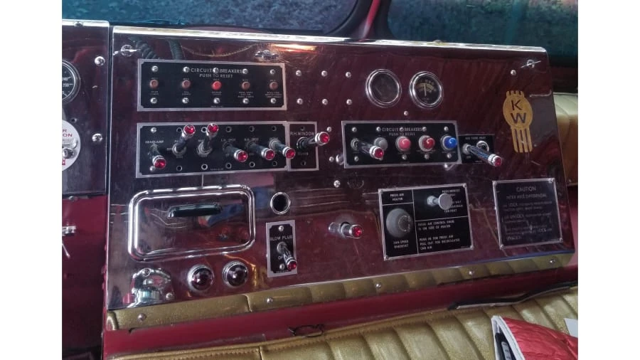 1964 Kenworth - Image 6 of 9