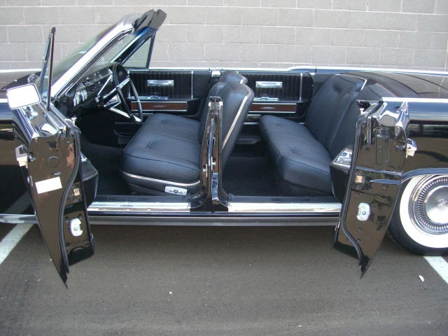 1964 Lincoln Continental 4th Gen - Image 4 of 5