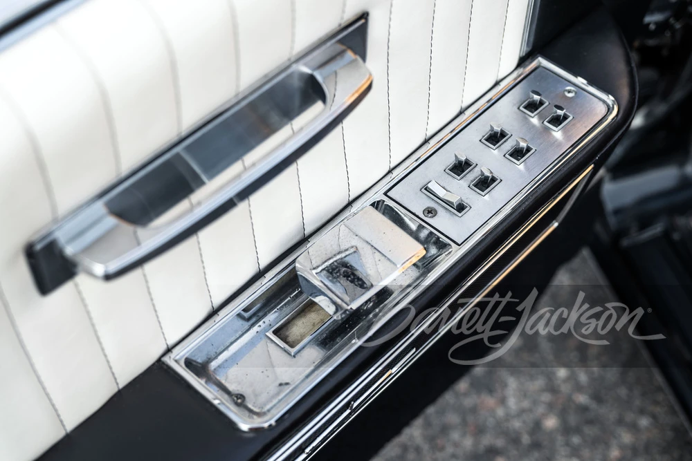 1964 Lincoln Continental 4th Gen - Image 19 of 31