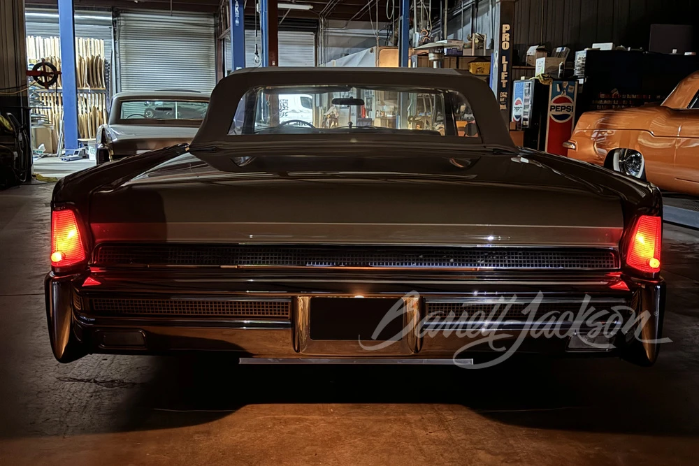 1964 Lincoln Continental 4th Gen - Image 11 of 16