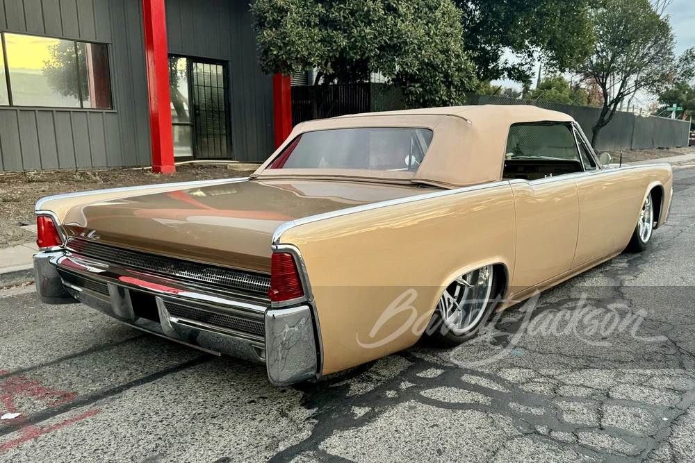 1964 Lincoln Continental 4th Gen - Image 15 of 16