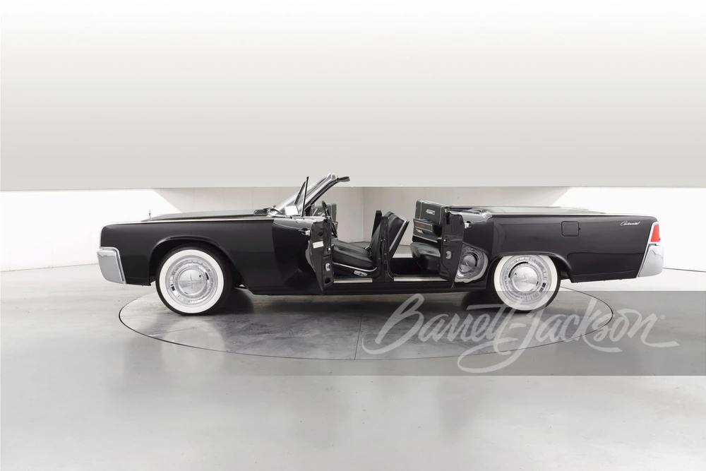 1964 Lincoln Continental 4th Gen - Image 7 of 31