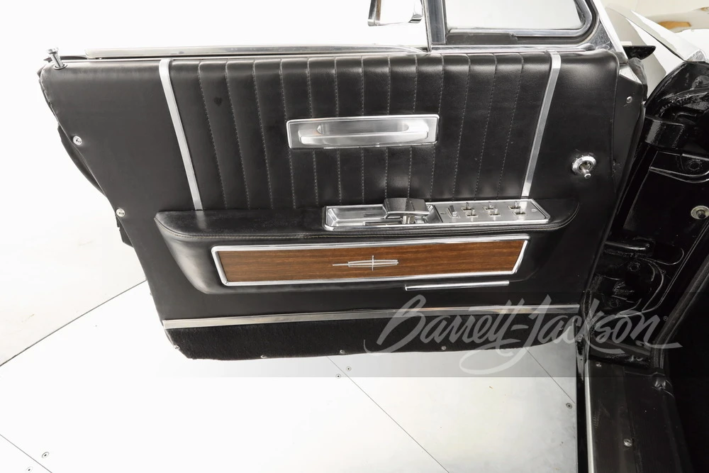1964 Lincoln Continental 4th Gen - Image 16 of 31