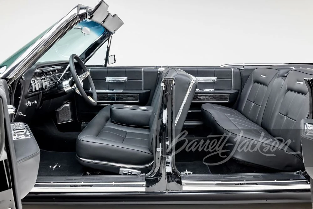 1964 Lincoln Continental 4th Gen - Image 4 of 31