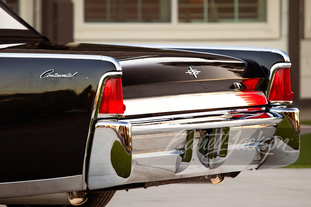 1964 Lincoln Continental 4th Gen - Image 22 of 23