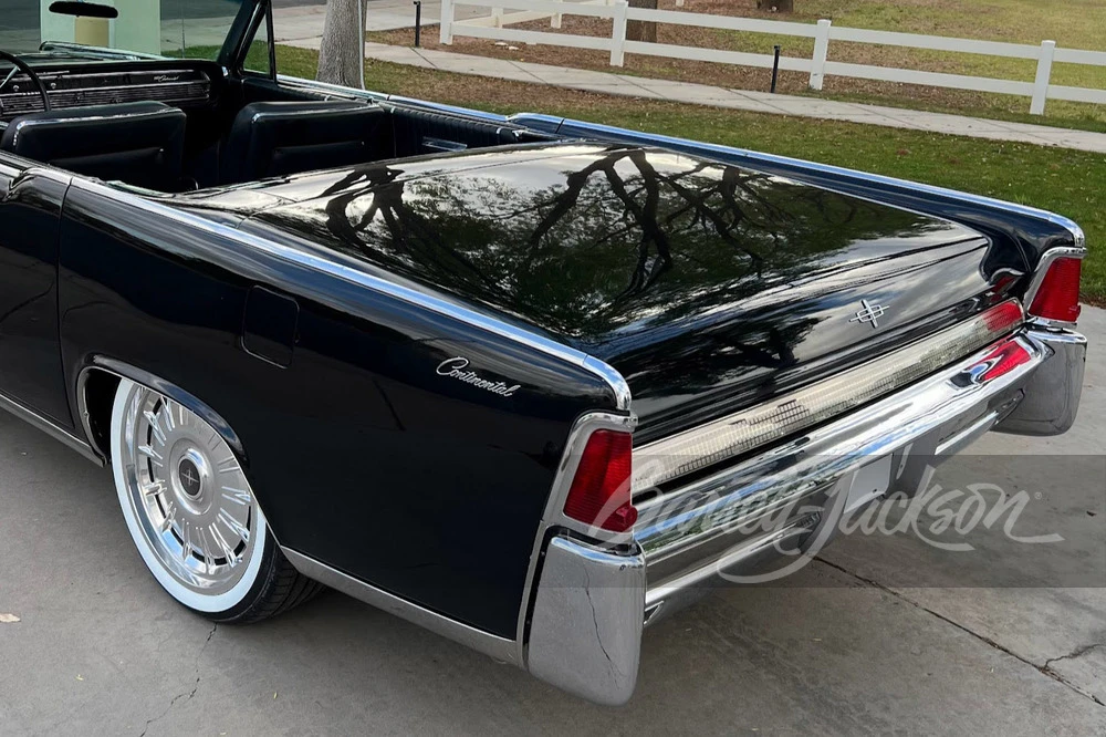 1964 Lincoln Continental 4th Gen - Image 22 of 26