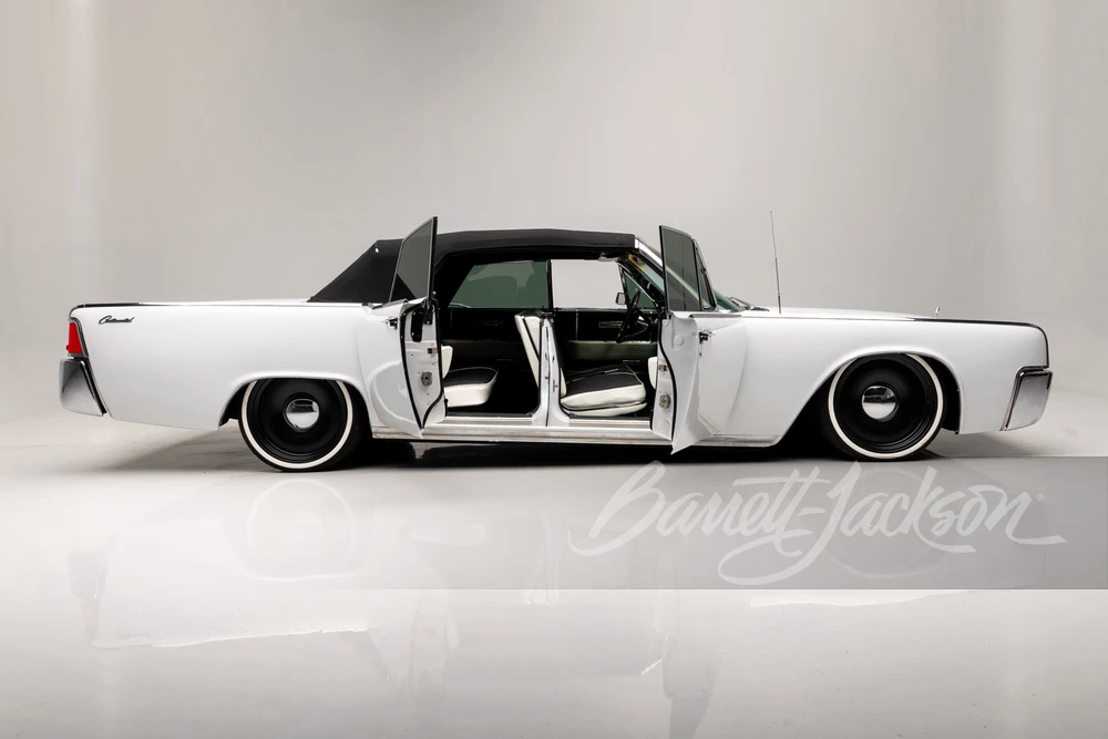 1964 Lincoln Continental 4th Gen - Image 11 of 31