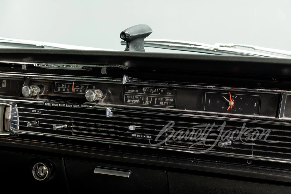 1964 Lincoln Continental 4th Gen - Image 27 of 31