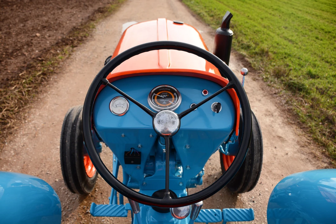 1964 Lamborghini Tractors - Image 8 of 16