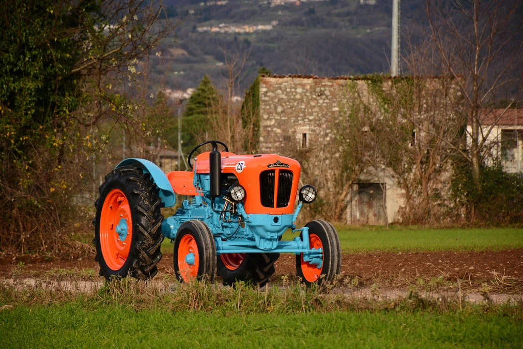 1964 Lamborghini Tractors - Image 2 of 16