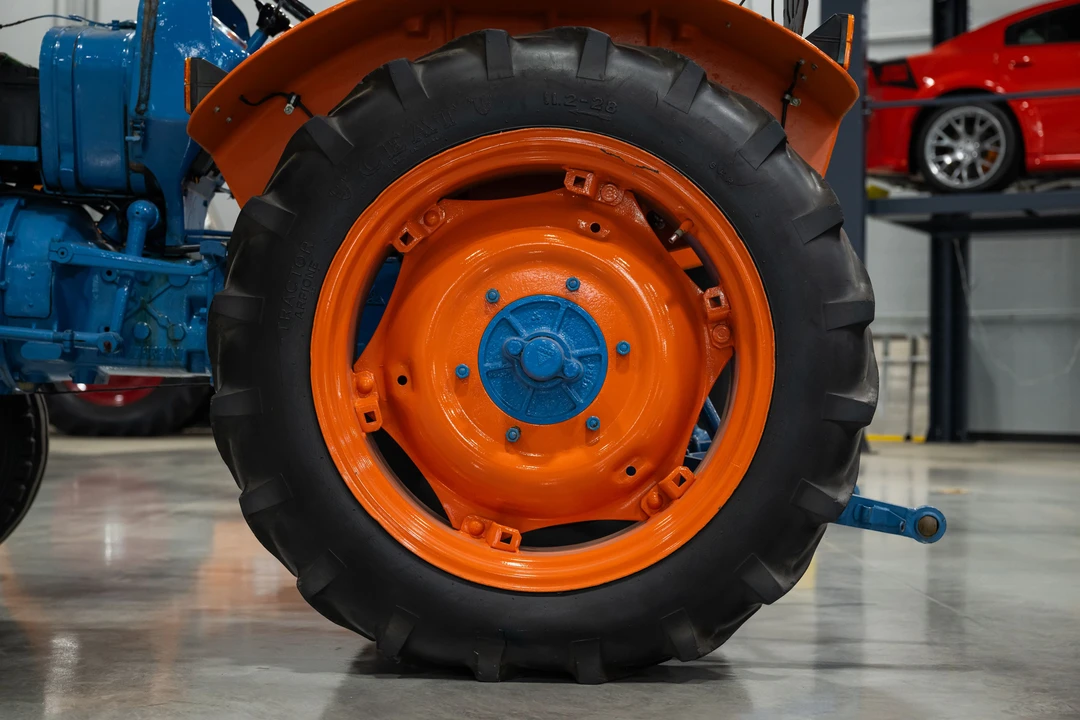 1964 Lamborghini Tractors - Image 25 of 31